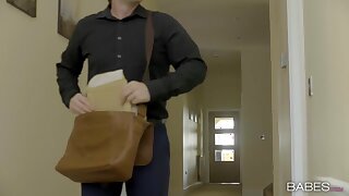 Candee Licious in Sensual Delivery - OfficeObsession
